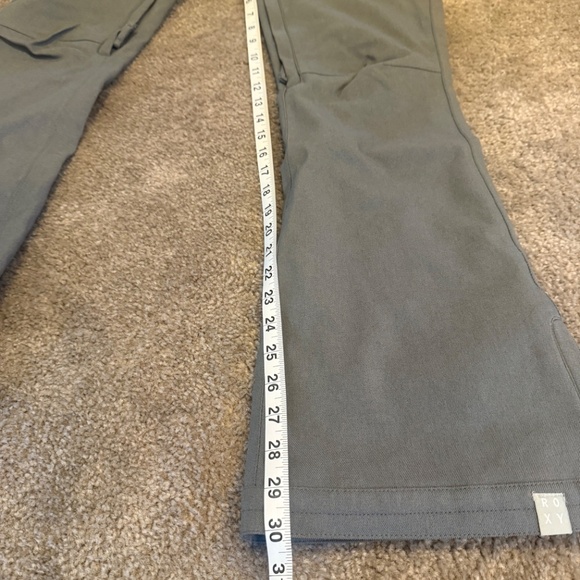 ROXY Women's Ski/Snowboard paints - Picture 9 of 11